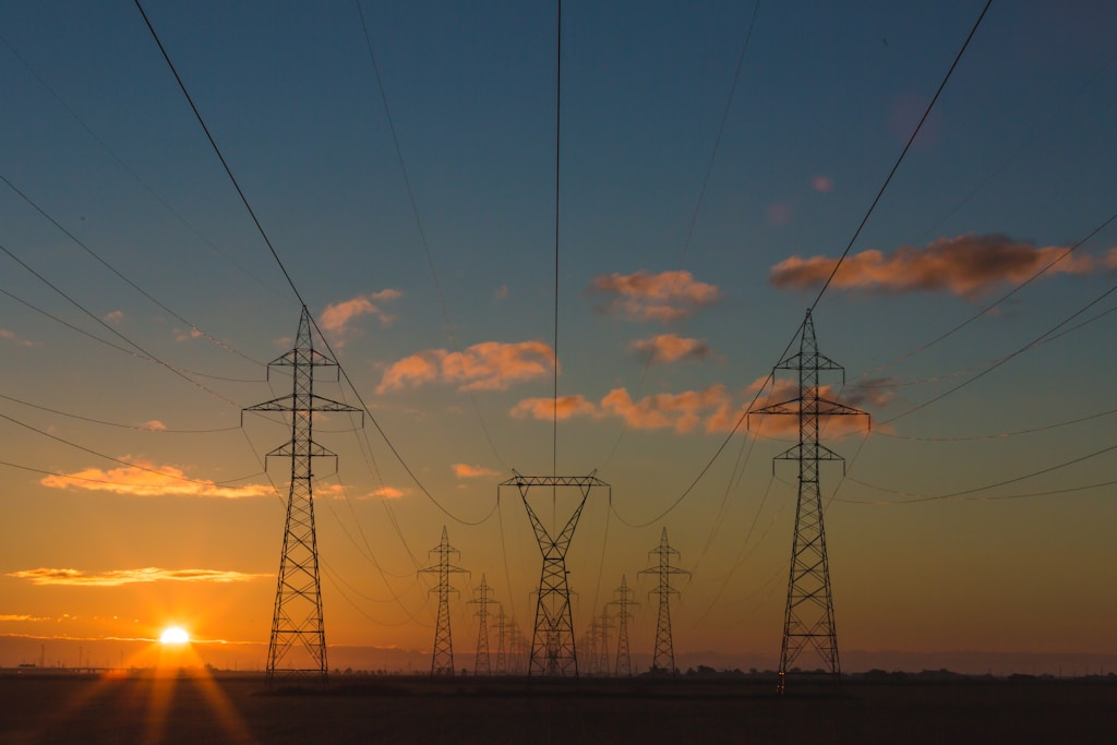 Efektywność energetyczna przedsiębiorstw – jak inwestować w oszczędność energii?